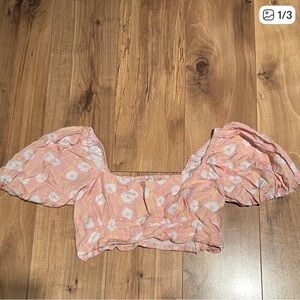ISO Sig Zane Pink Floral Puff Sleeve Crop Top